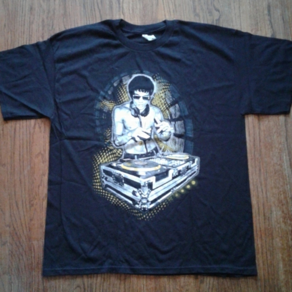 Tee Shirt